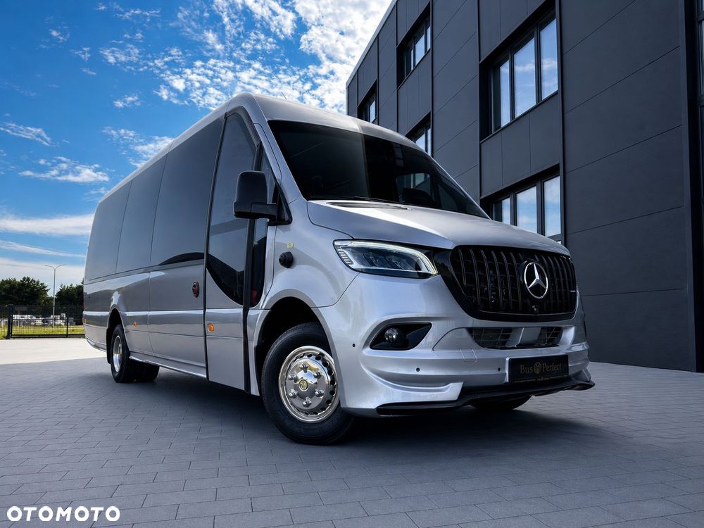 Mercedes-Benz SPRINTER 519 CDI 19+1+1 DUŻY BAGAŻNIK - 29