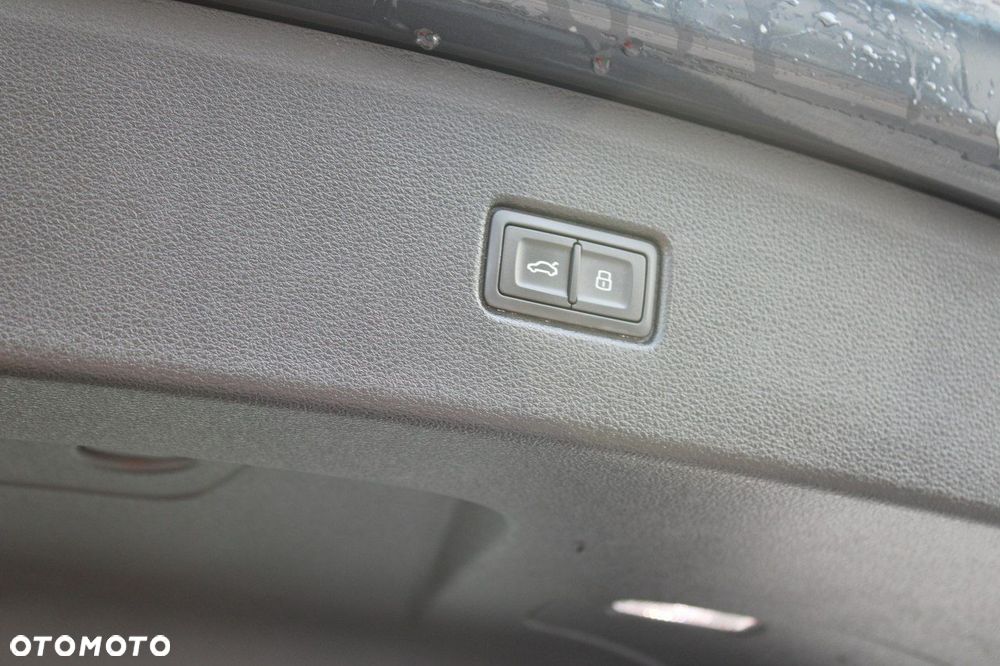 Audi Q5 Sportback - 16
