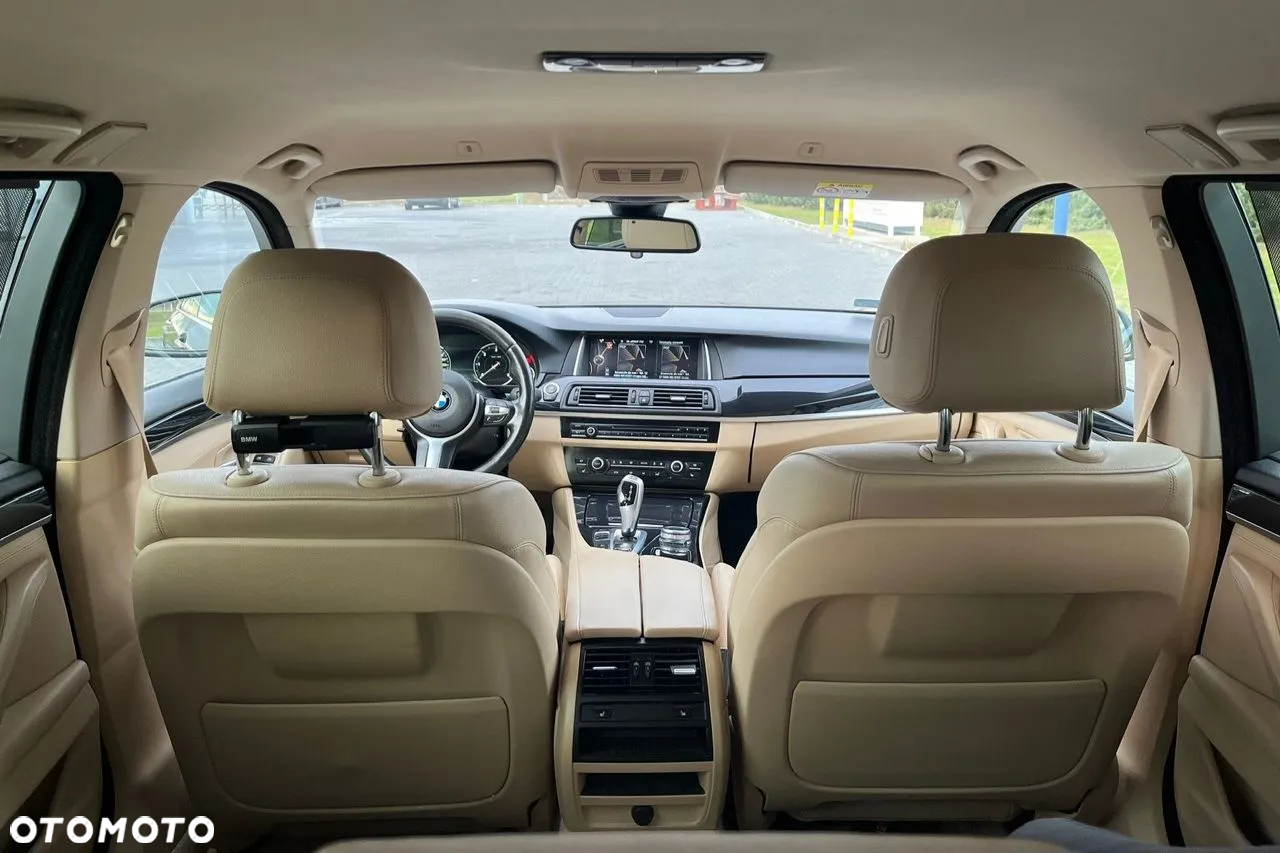 BMW Seria 5 530d xDrive Luxury Line - 24