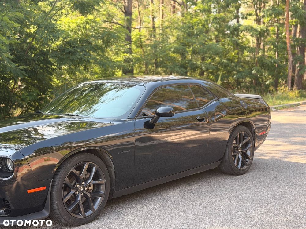 Dodge Challenger - 15