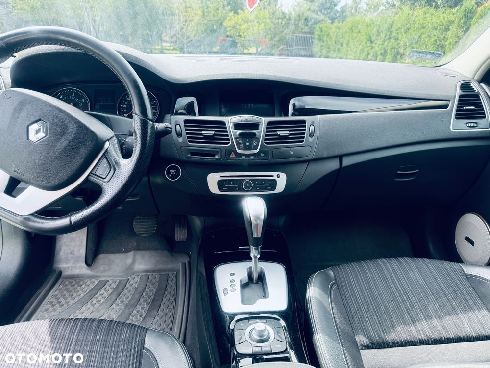 Renault Laguna 2.0 dCi Bose Edition - 10