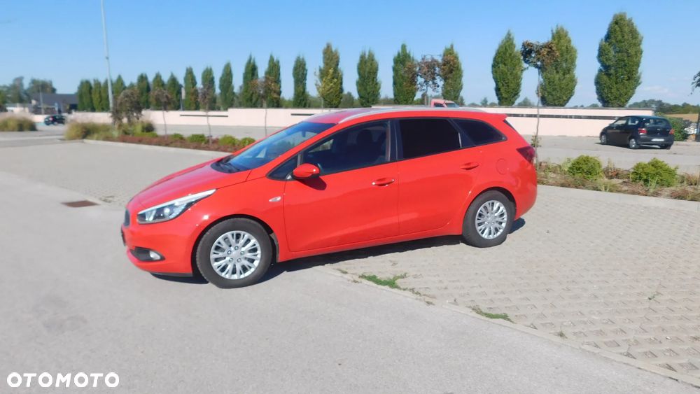 Kia Ceed - 15