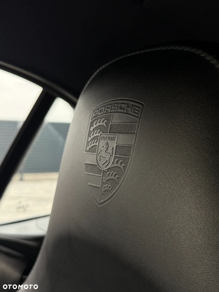 Porsche 911 - 12