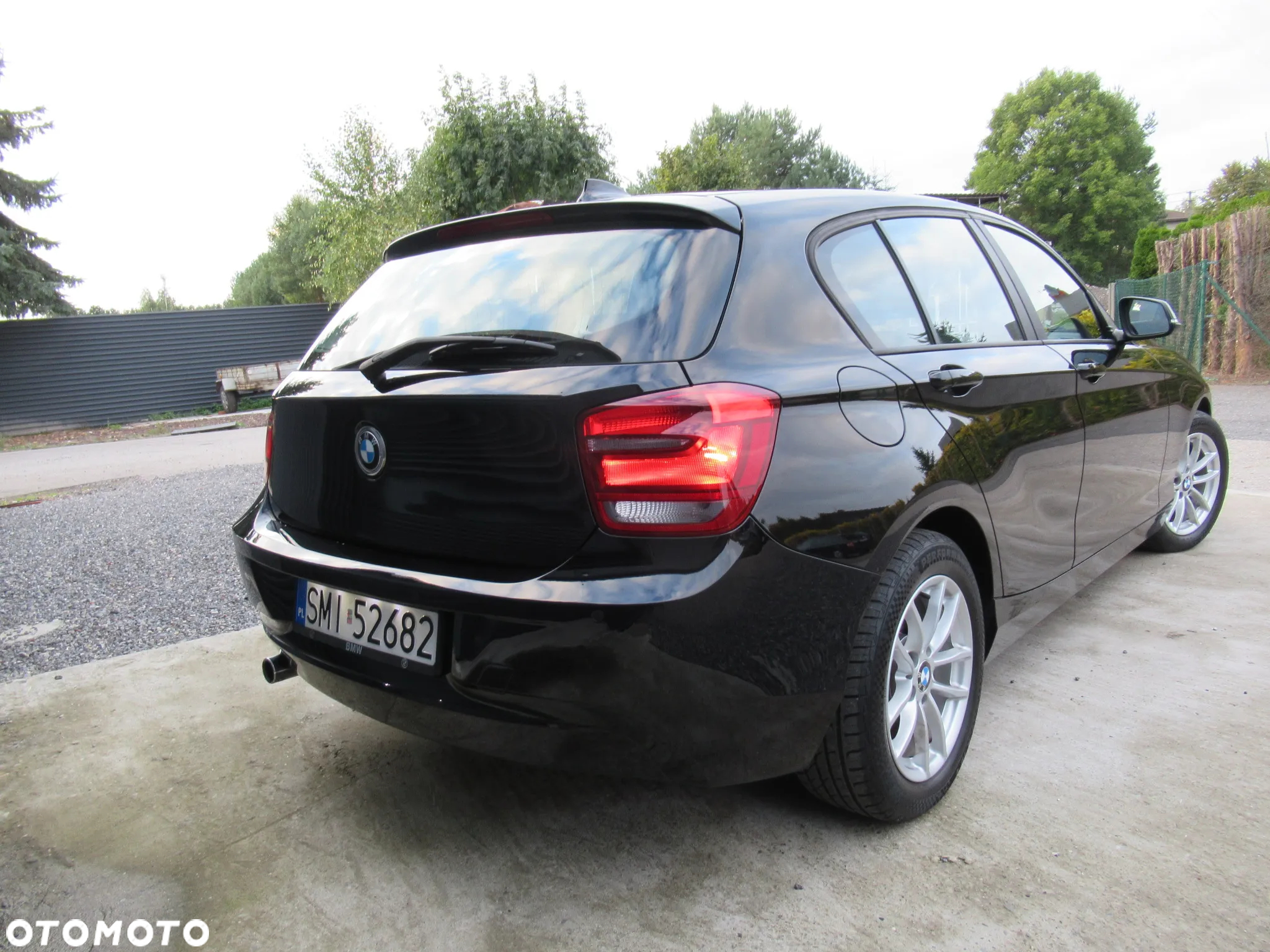 BMW Seria 1 114i - 4