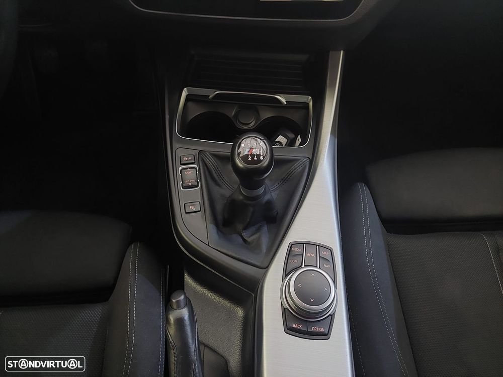 BMW 120 d Line Sport Shadow - 16