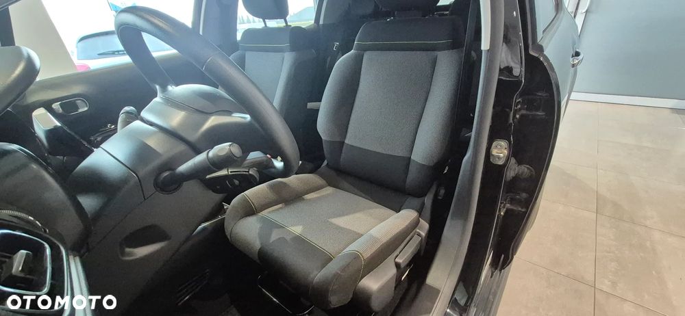 Citroën C3 1.2 PureTech Shine - 9