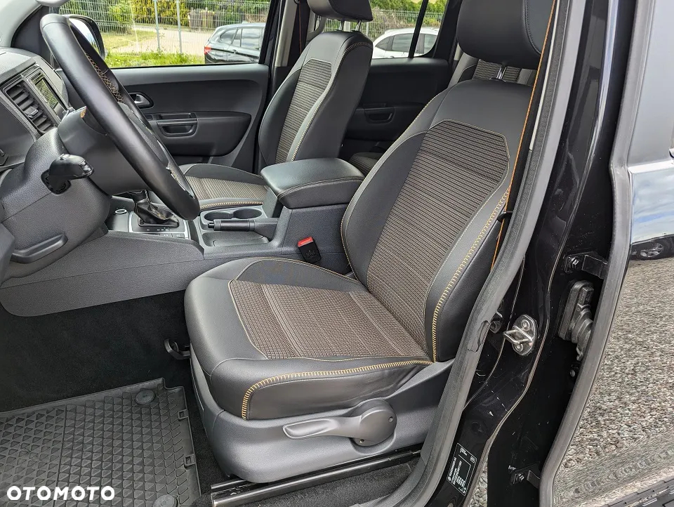 Volkswagen Amarok 3.0 V6 TDI 4Mot Canyon - 25