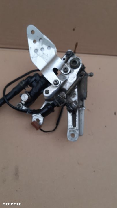 #J YAMAHA R6 99-02 RJ03 5EB SET KIEROWCY PRAWY PODNÓŻEK DŹWIGNIA HAMULCA - 9