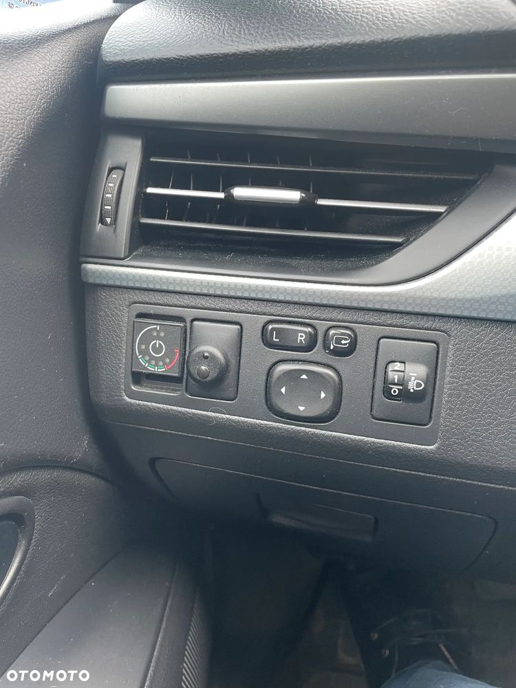 Toyota Avensis 1.8 Premium - 5