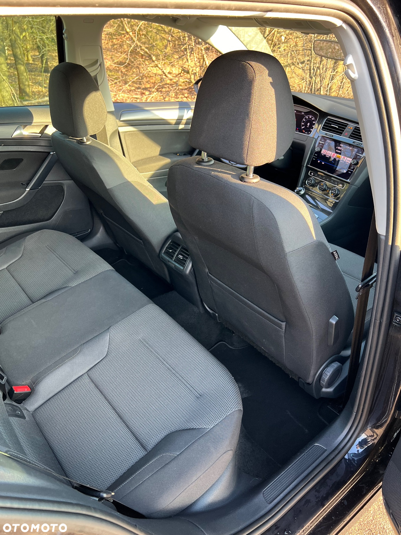 Volkswagen Golf 1.6 TDI (BlueMotion Technology) Comfortline - 19