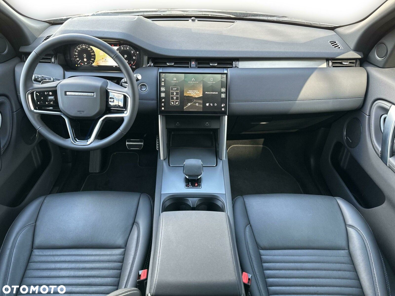 Land Rover Discovery Sport - 11