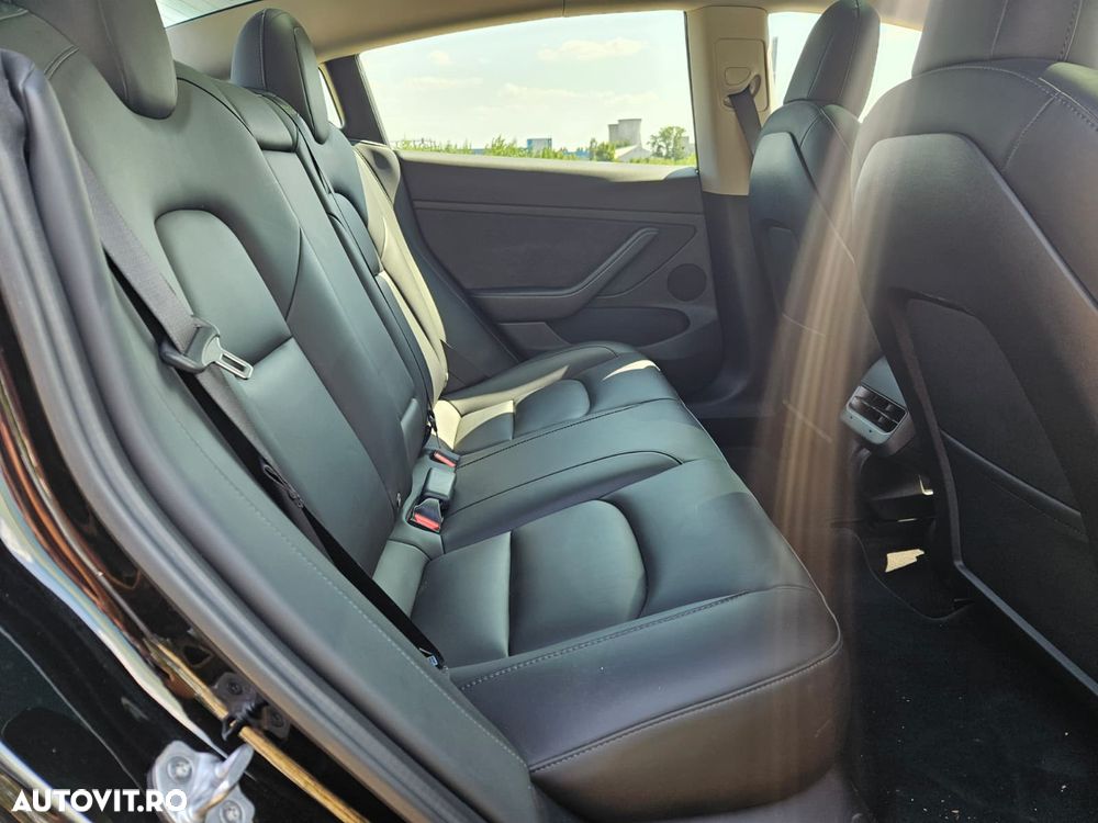 TESLA Model 3 2022 — imagine 15