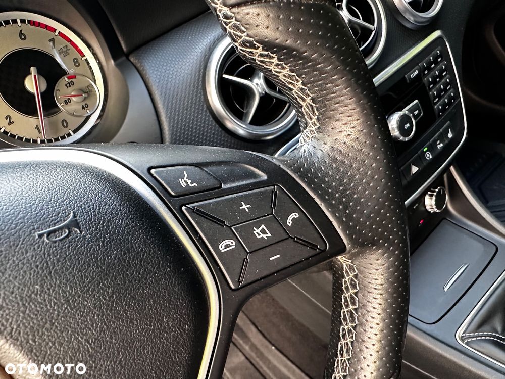 Mercedes-Benz Klasa A 180 (BlueEFFICIENCY) Urban - 27