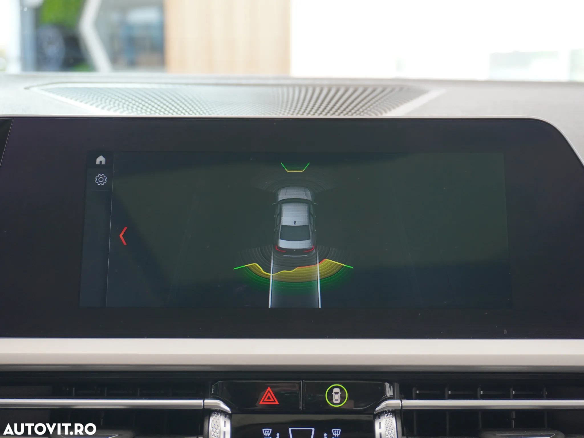 BMW Seria 3 318d Aut. Advantage - 32