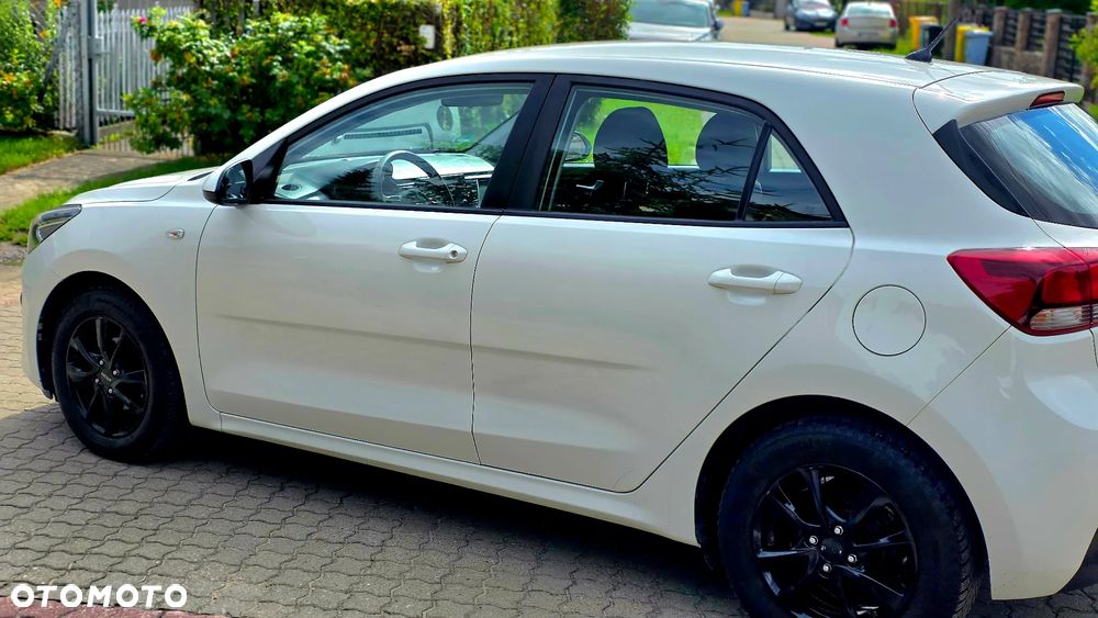 Kia Rio 1.2 Dream Team Edition - 23