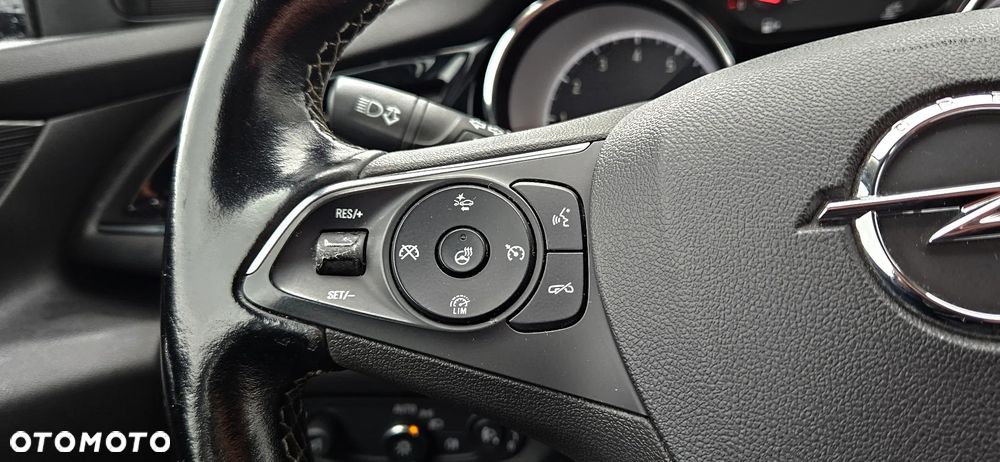Opel Insignia - 20