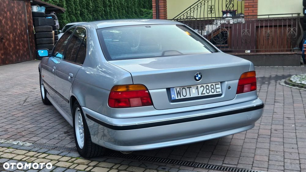 BMW Seria 5 1996 photo 3