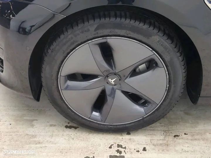 Tesla Model 3 Long-Range Dual Motor AWD - 8