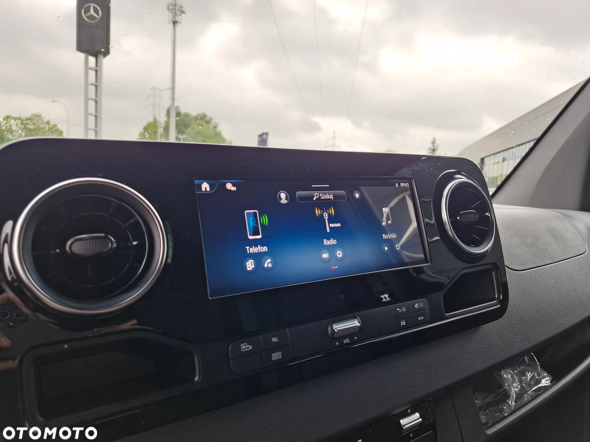 Mercedes-Benz Sprinter - 32