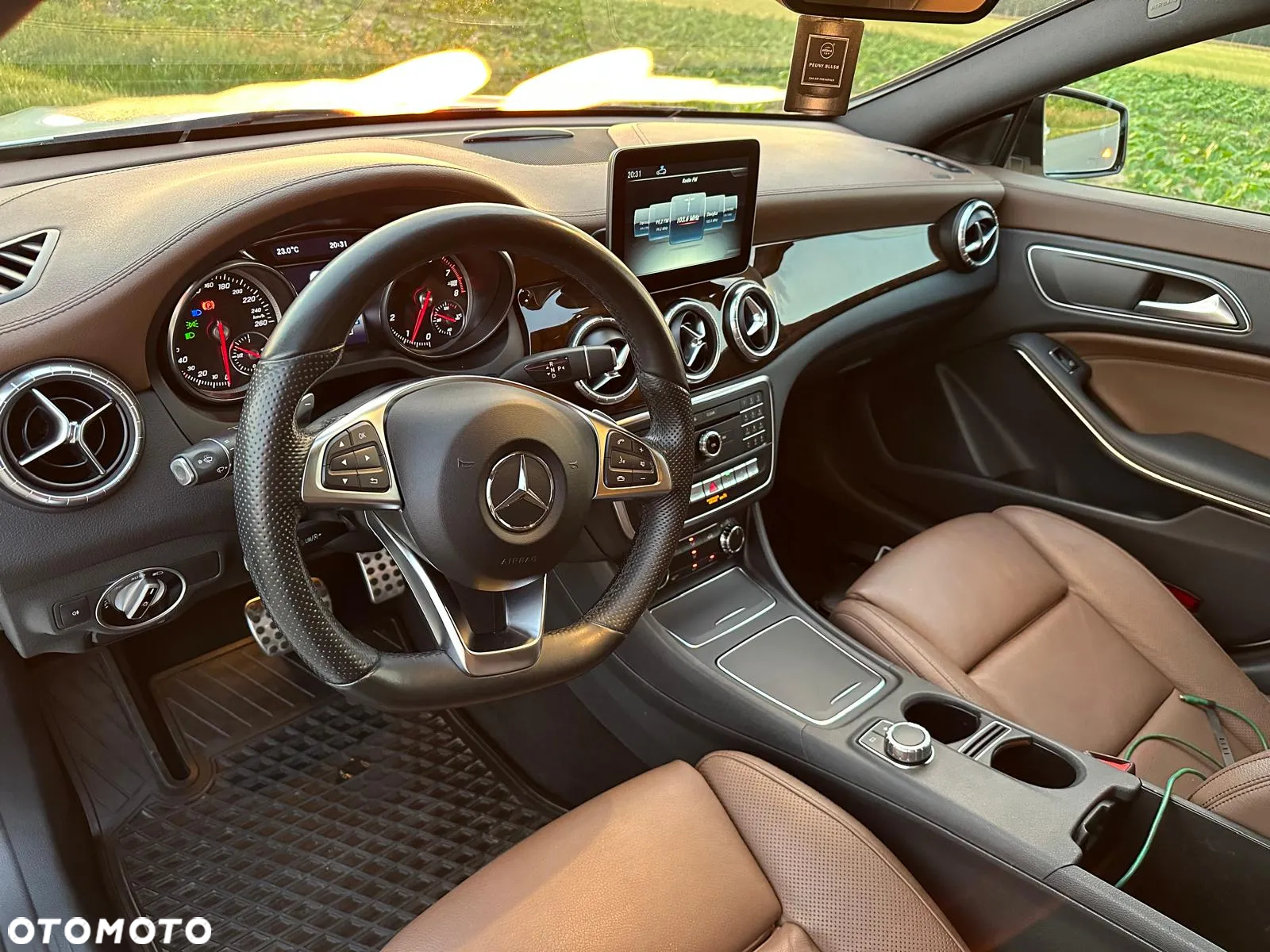 Mercedes-Benz CLA 220 4-Matic AMG Line - 21