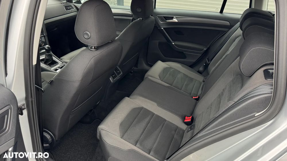 Volkswagen Golf Variant 1.6 TDI SCR Comfortline - 12