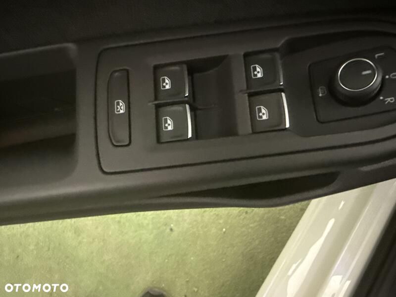 Volkswagen Golf 1.5 TSI EVO Life - 12