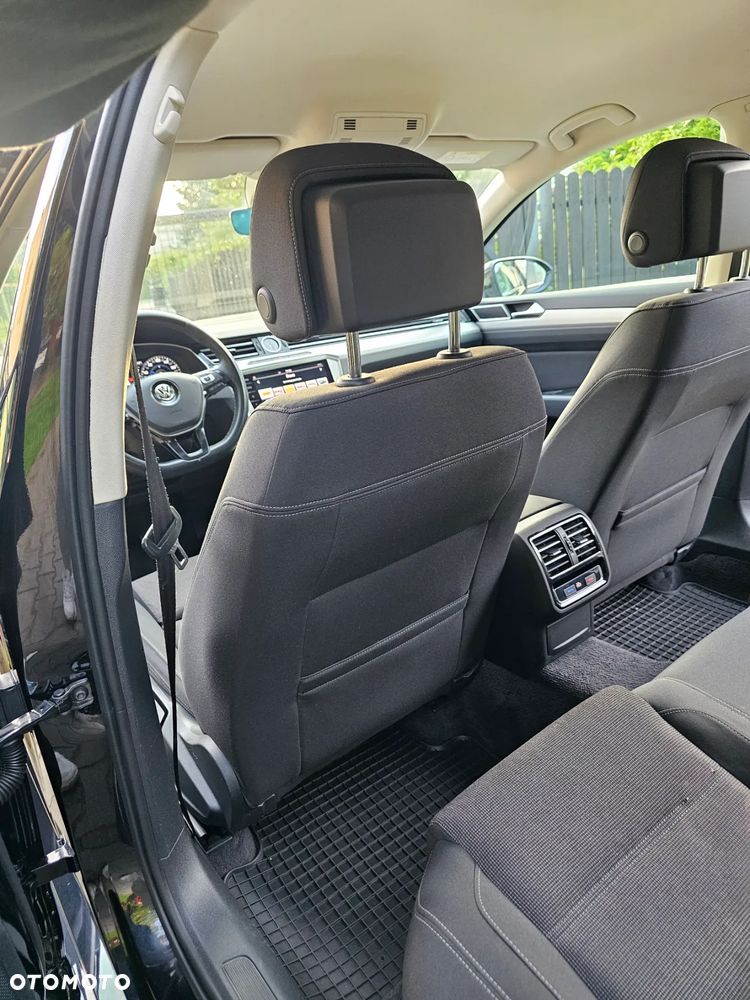 Volkswagen Passat 2.0 TDI BMT Comfortline DSG - 11