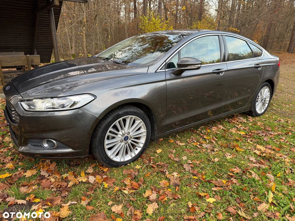 Ford Fusion 2.0 EcoBoost Titanium - 27