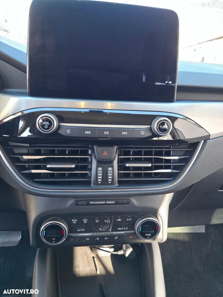 Ford Kuga 2.0 EcoBlue A8 AWD Titanium - 22