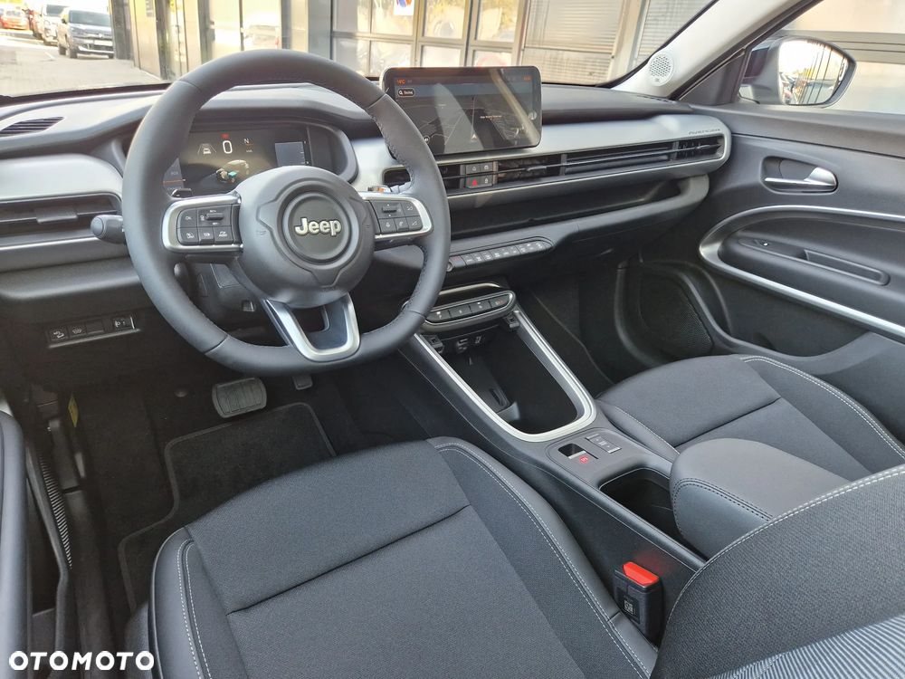 Jeep Avenger 1.2 T3 mHEV Summit FWD eDCT6 - 21