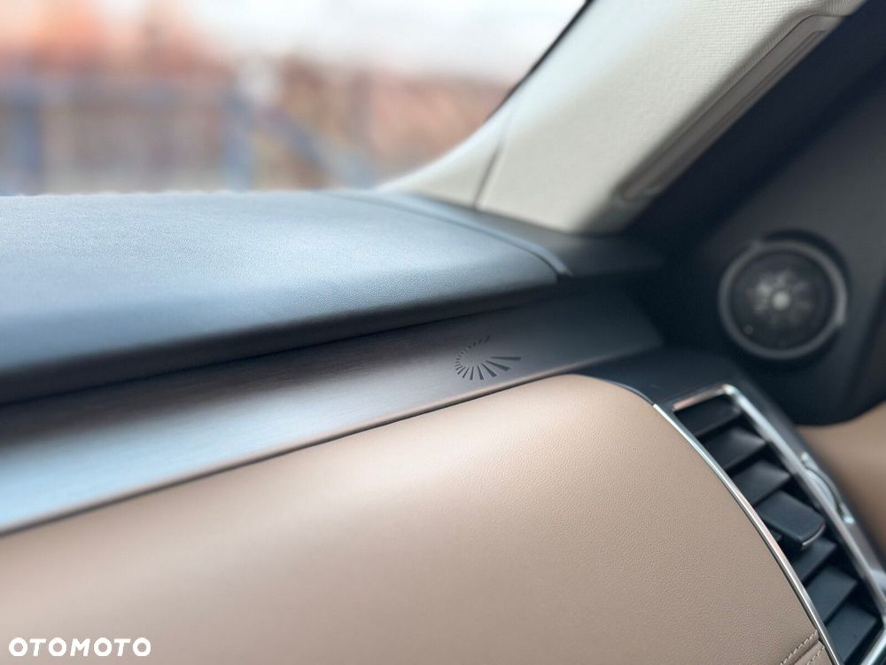 Land Rover Discovery - 10