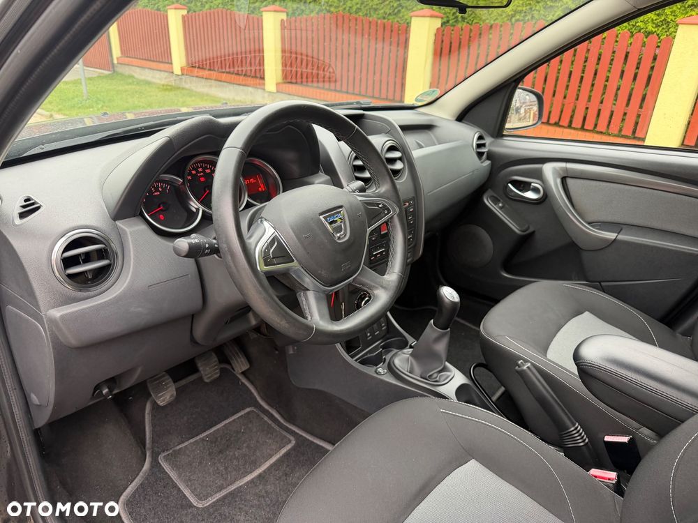 Dacia Duster SCe 115 2WD Comfort - 29