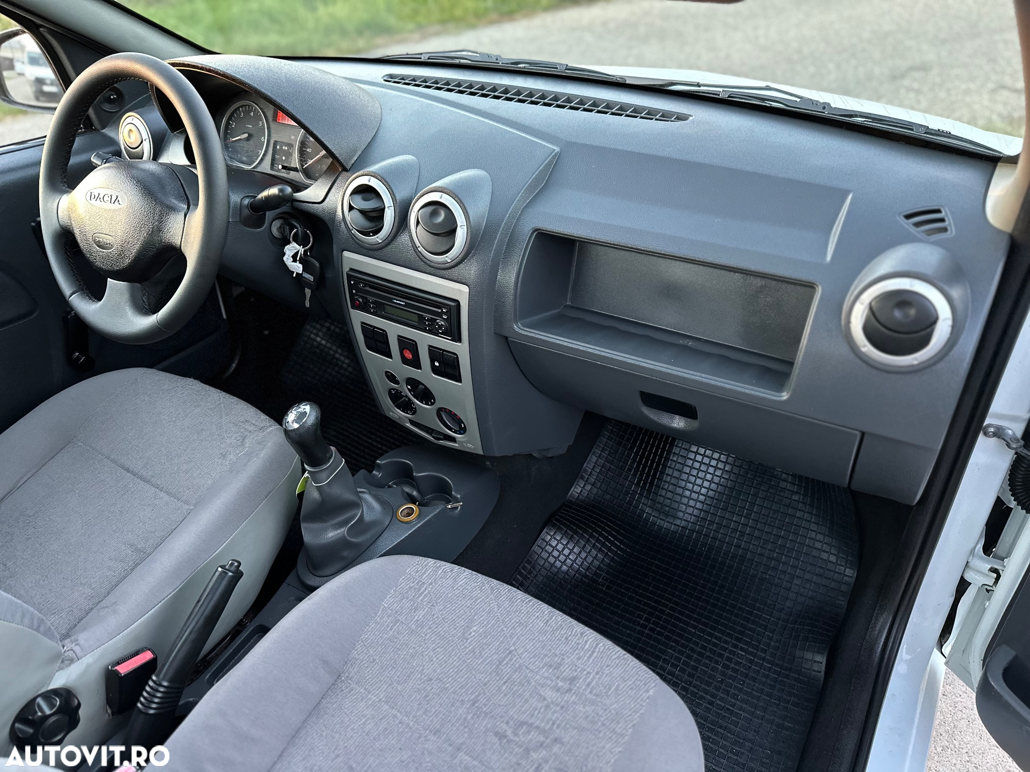 Dacia Pick Up - 9