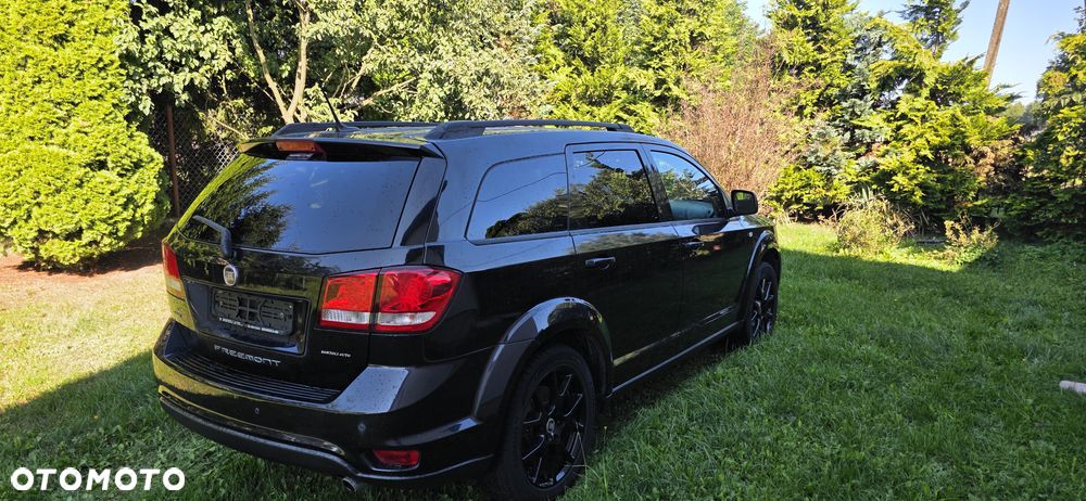 Fiat Freemont 2.0 Multijet Black Code AWD - 4