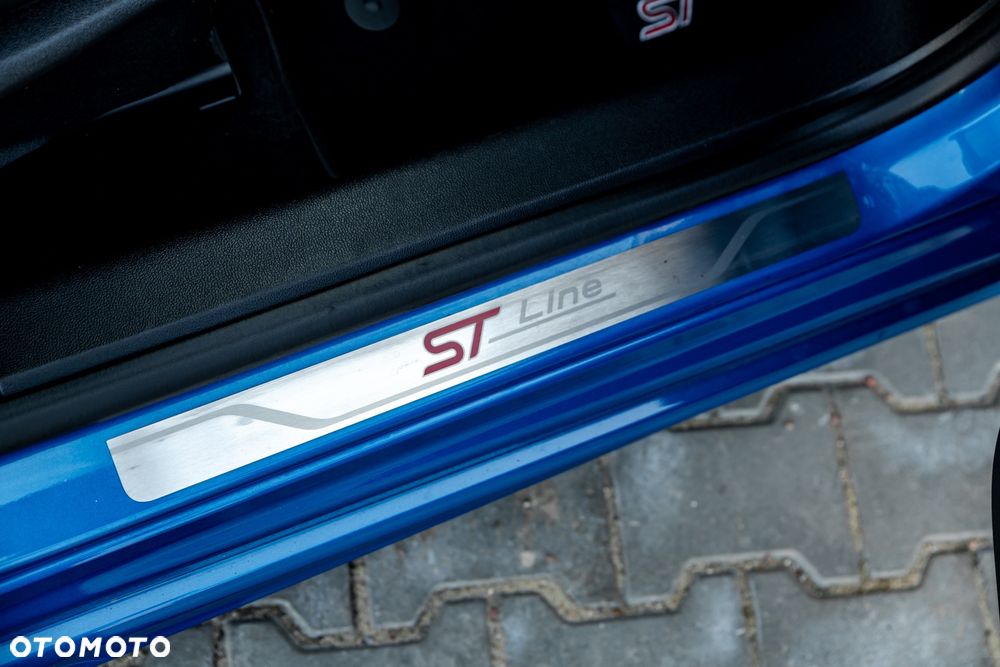 Ford Focus 1.0 EcoBoost Start-Stopp-System ST-LINE - 24