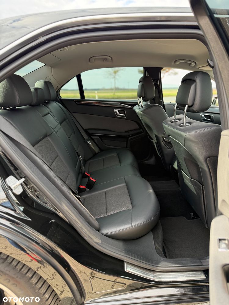 Mercedes-Benz Klasa E 250 CGI BlueEffICIENCY Avantgarde - 18