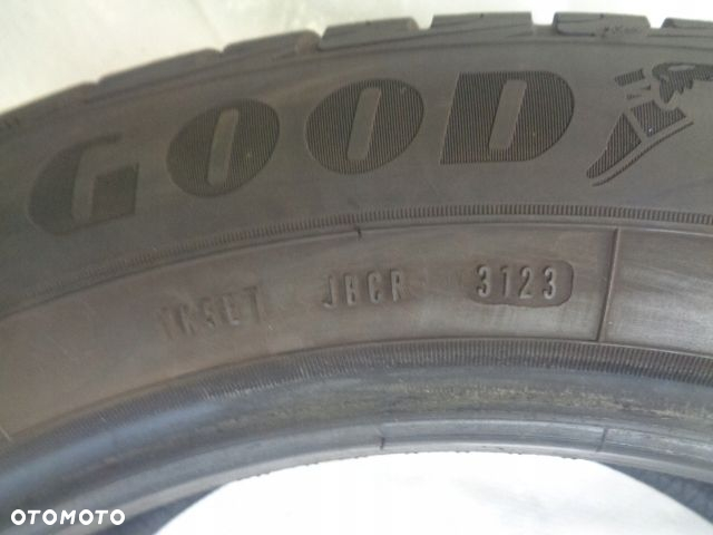 GOODYEAR ULTRAGRIP PERFORMANCE  SUV 235/55R19 105V - 13