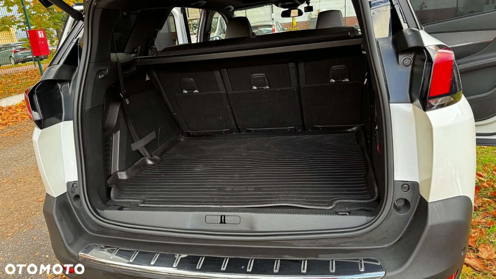 Peugeot 5008 - 24