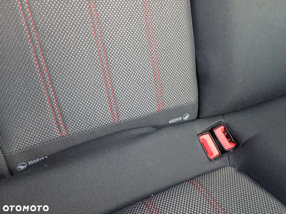 Opel Corsa 1.4 16V Sport - 19