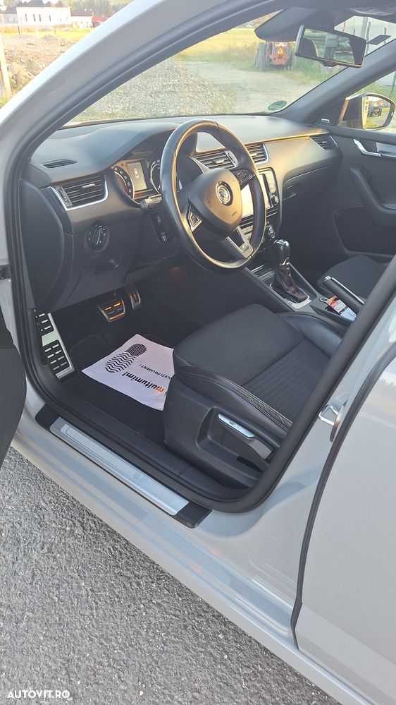 Skoda Octavia 2.0 TDI RS DSG - 14