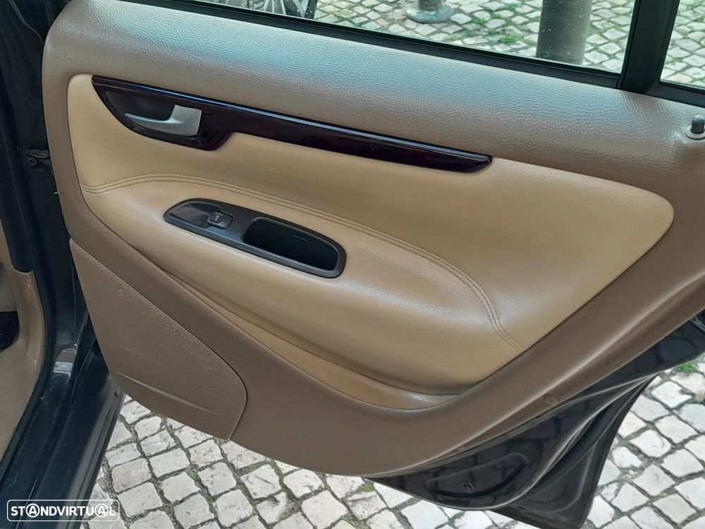 Volvo S60 2.3 T5 - 12