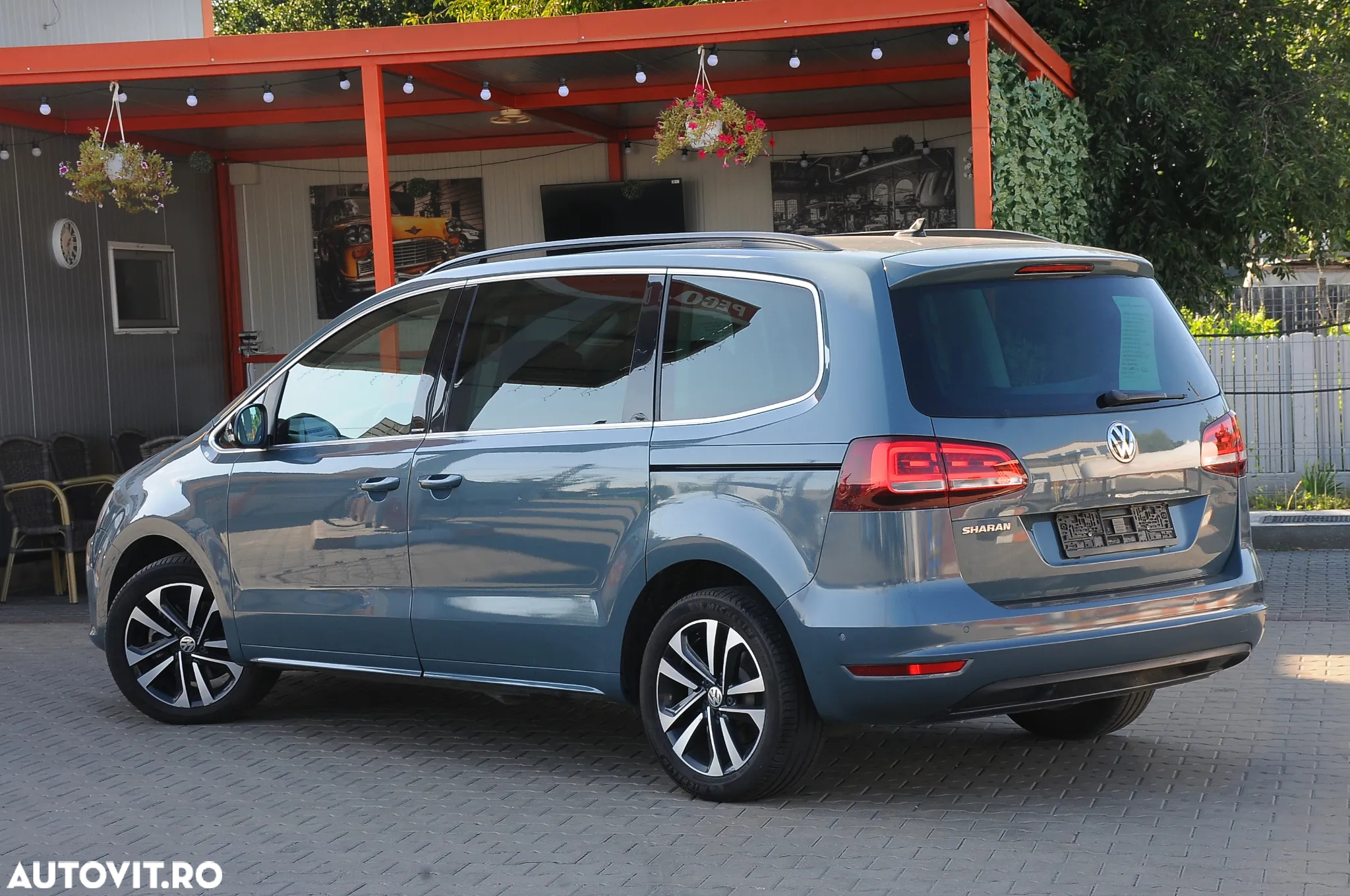 Volkswagen Sharan 2.0 TDI DSG IQ.DRIVE - 3