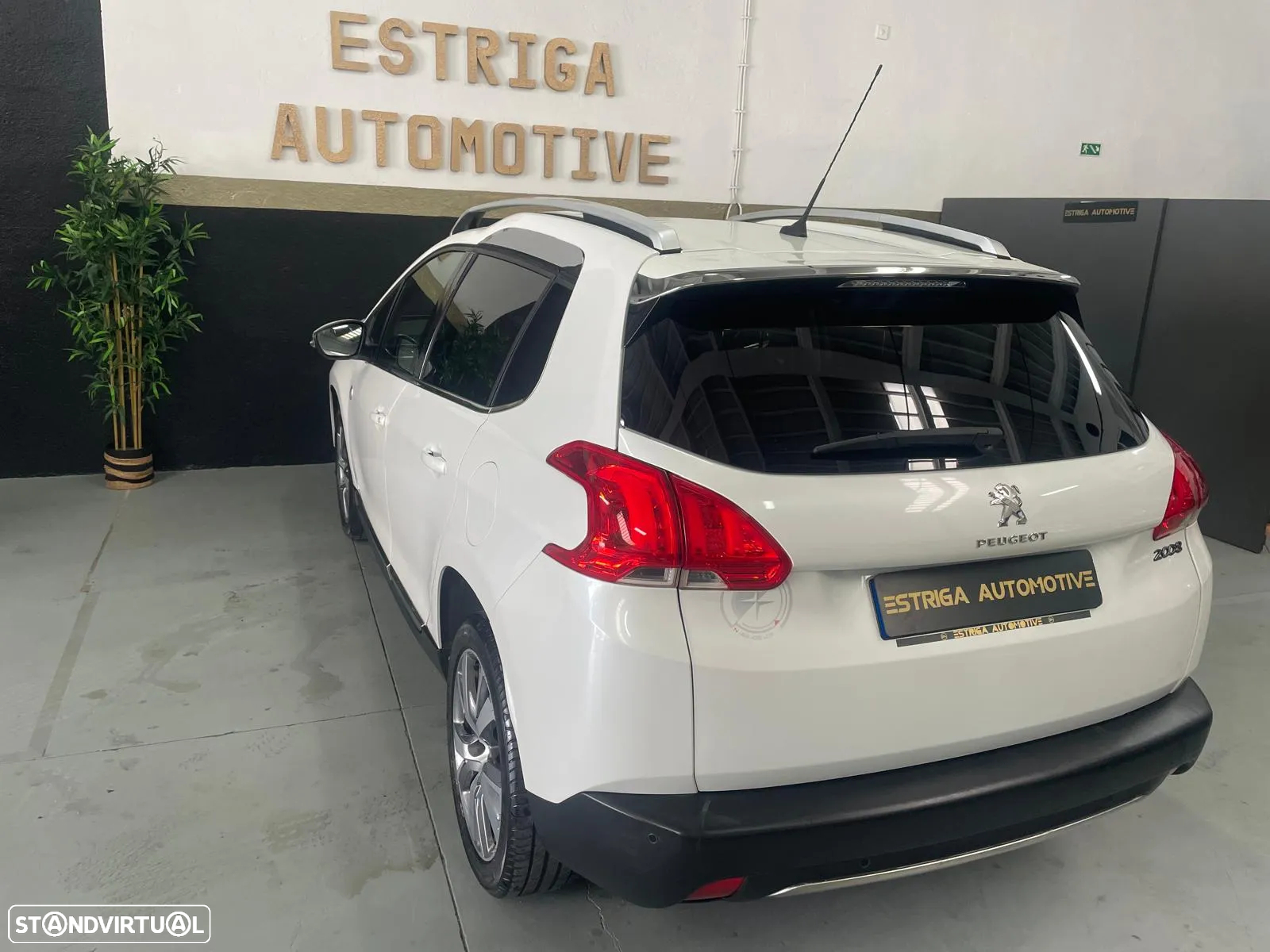 Peugeot 2008 1.2 PureTech Crossway - 5