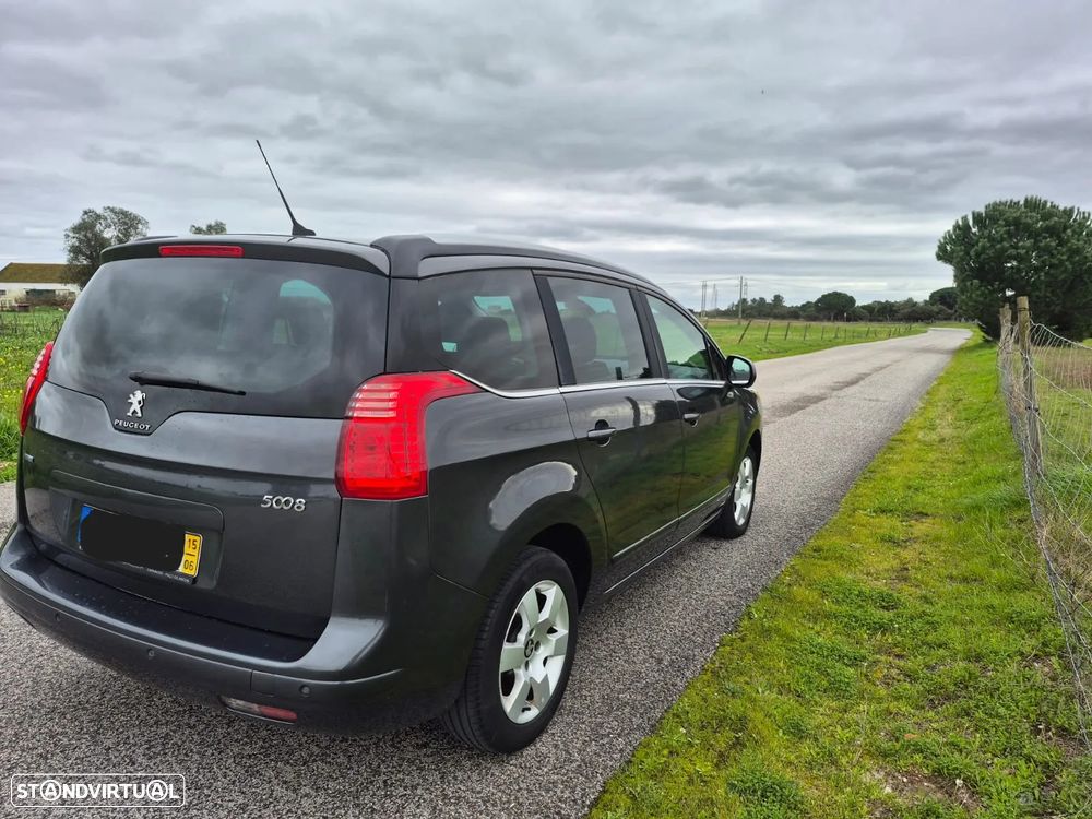 Peugeot 5008 1.6 BlueHDi Style - 4