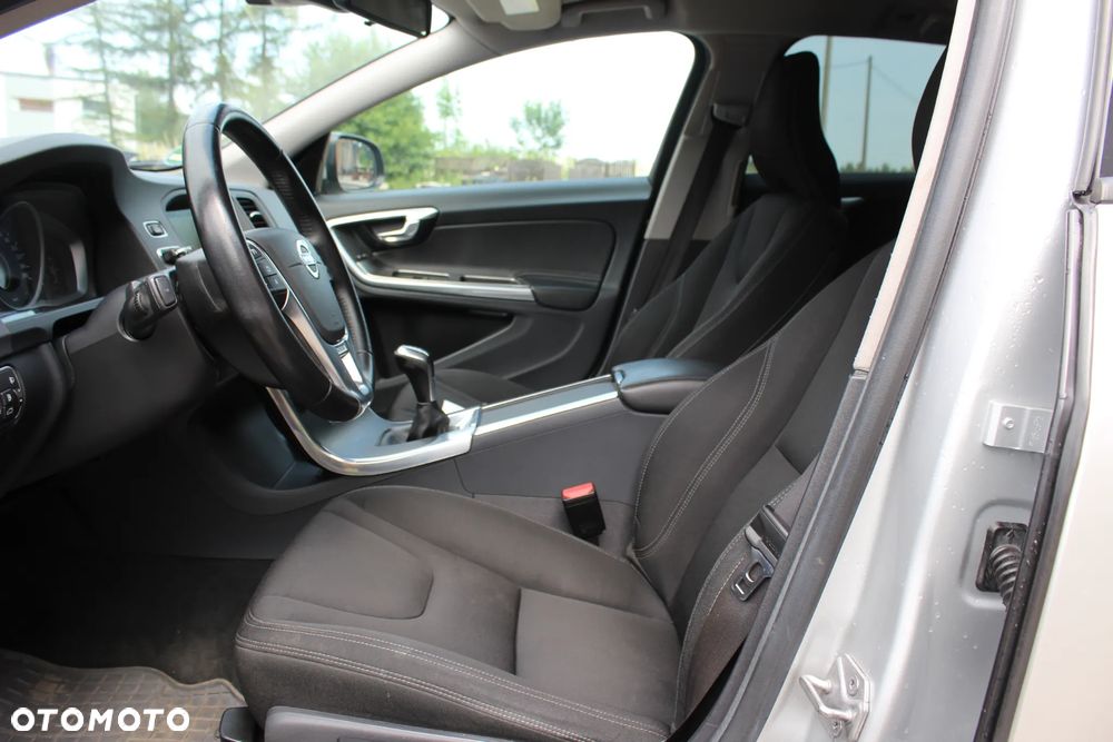 Volvo V60 D2 - 19