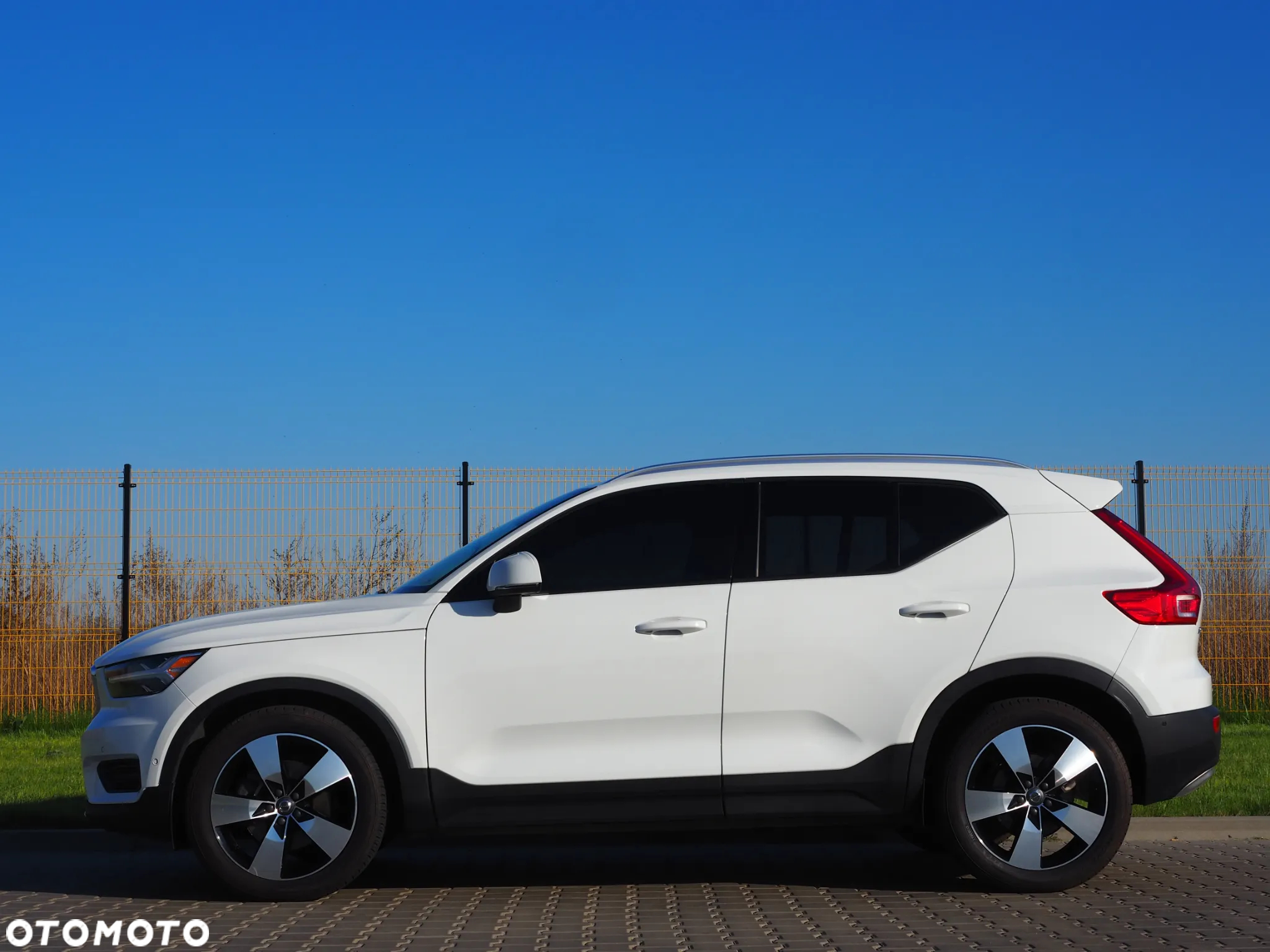 Volvo XC 40 T5 AWD Momentum