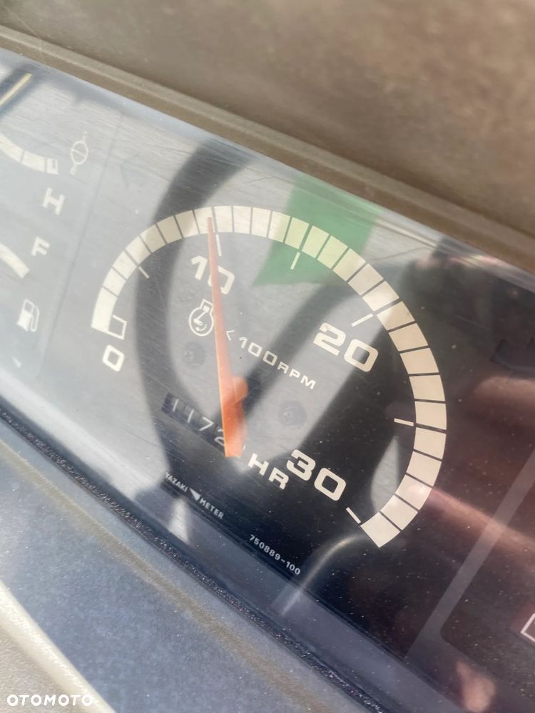 Mitsubishi MT170 - 5