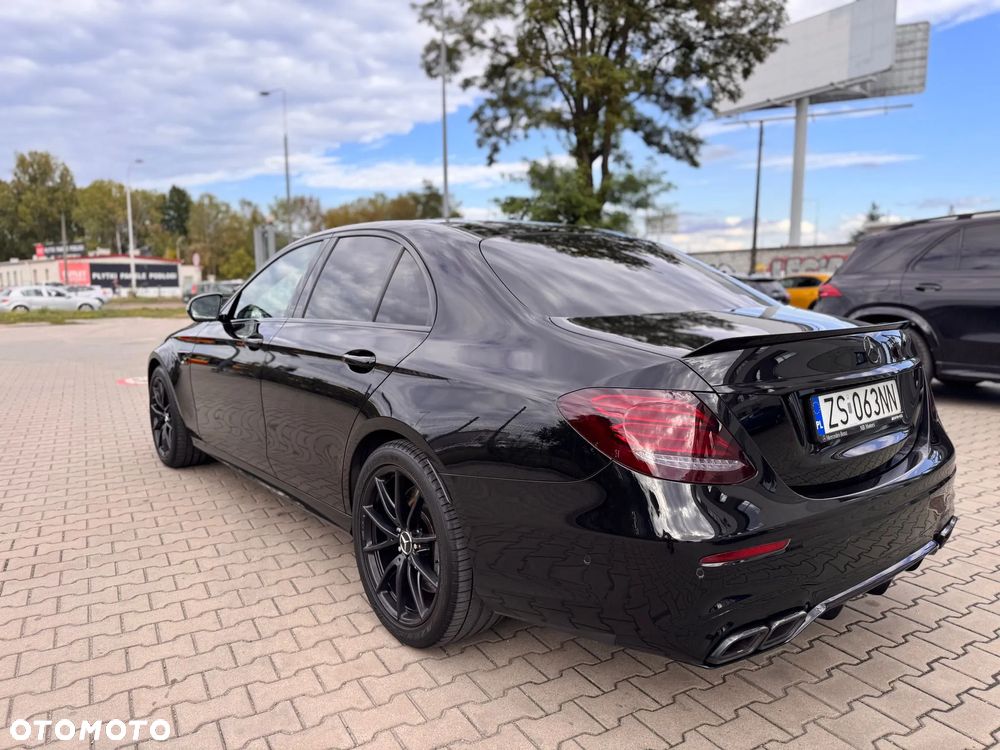 Mercedes-Benz Klasa E AMG 63 4-Matic+ - 4