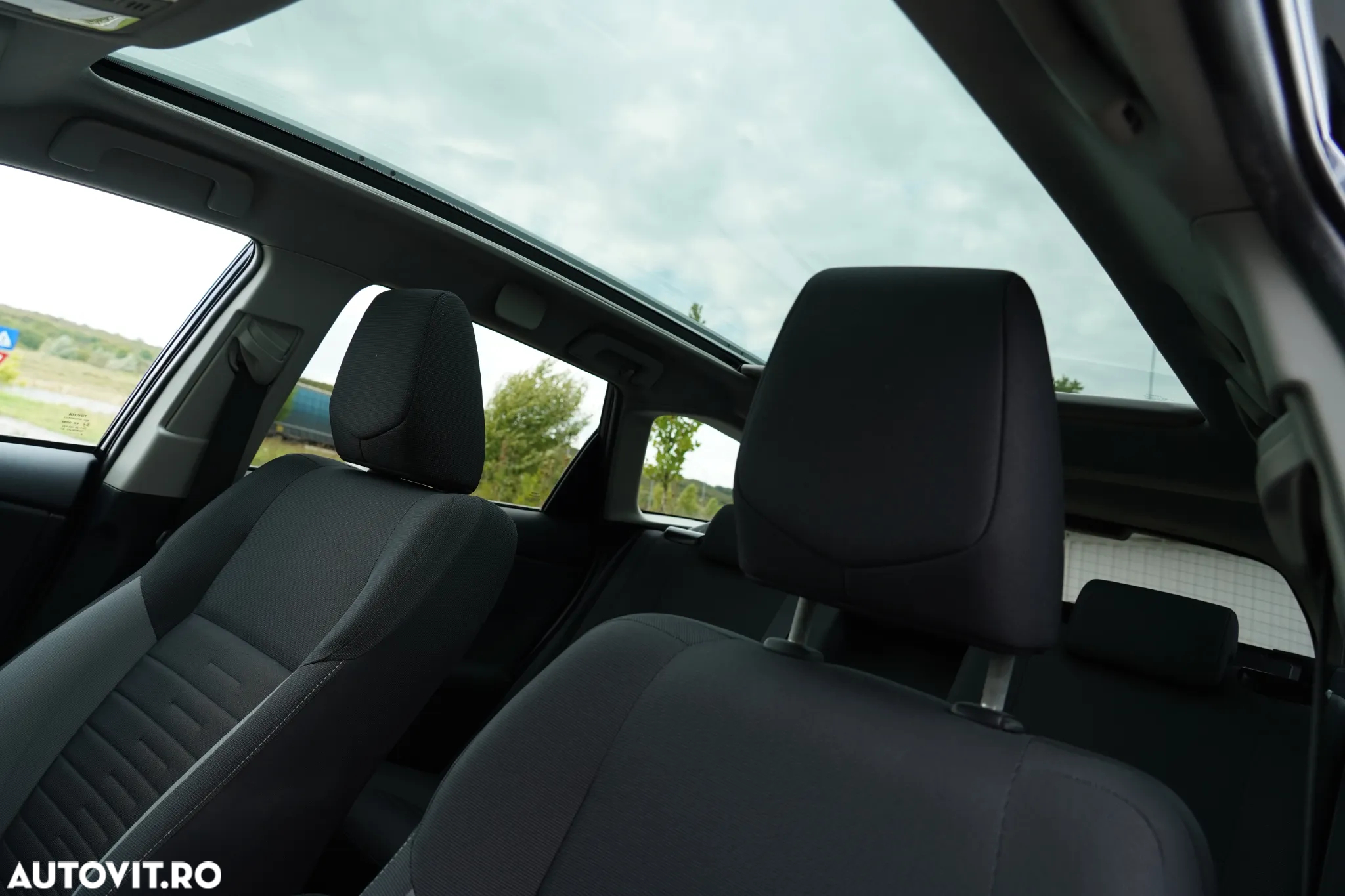 Toyota Auris 1.8 L VVT-i Hybrid Sol + - 9
