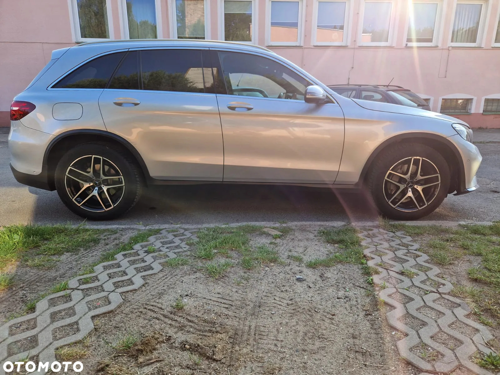 Mercedes-Benz GLC 300 Coupe 4Matic 9G-TRONIC AMG Line - 8